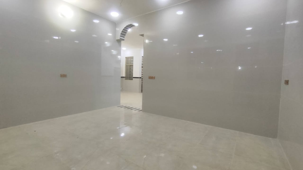 دار للبيع المساحه 200 متر بناء درجه اولى وحديث حي نهاوند 11 ظهر بطاقه الوطنيه رقم الهاتف ***********
