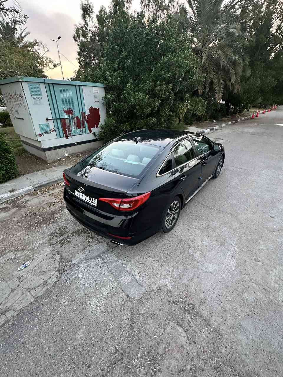 سوناتا 17 وارد امريكي 
حادثه دعامية فقط وجاملغ كلير والصور والسونار منشورة
 نص مواصفات كامره دوارة وشاشة جبيرة داخل بيجي كاملة اي نقص مابيه تخم تاير و ويل سبورت جديد ومشتغل ادامة السيارة الباتري والبلكات والدسكات  وصدر السيارة نضيف وباقي الامور عدسة زنون والمكينة معلاية رقم سليمانية الجديد ل 2030 والسيارة بأسمي 
السعر 125 وبيه مجال بسيط 
ماشية 120 الف


**إذا كنت صاحب هذا الإعلان وتريد حذفه لأي سبب، رجاءا أرسل رسالة إلى الدعم الفني**