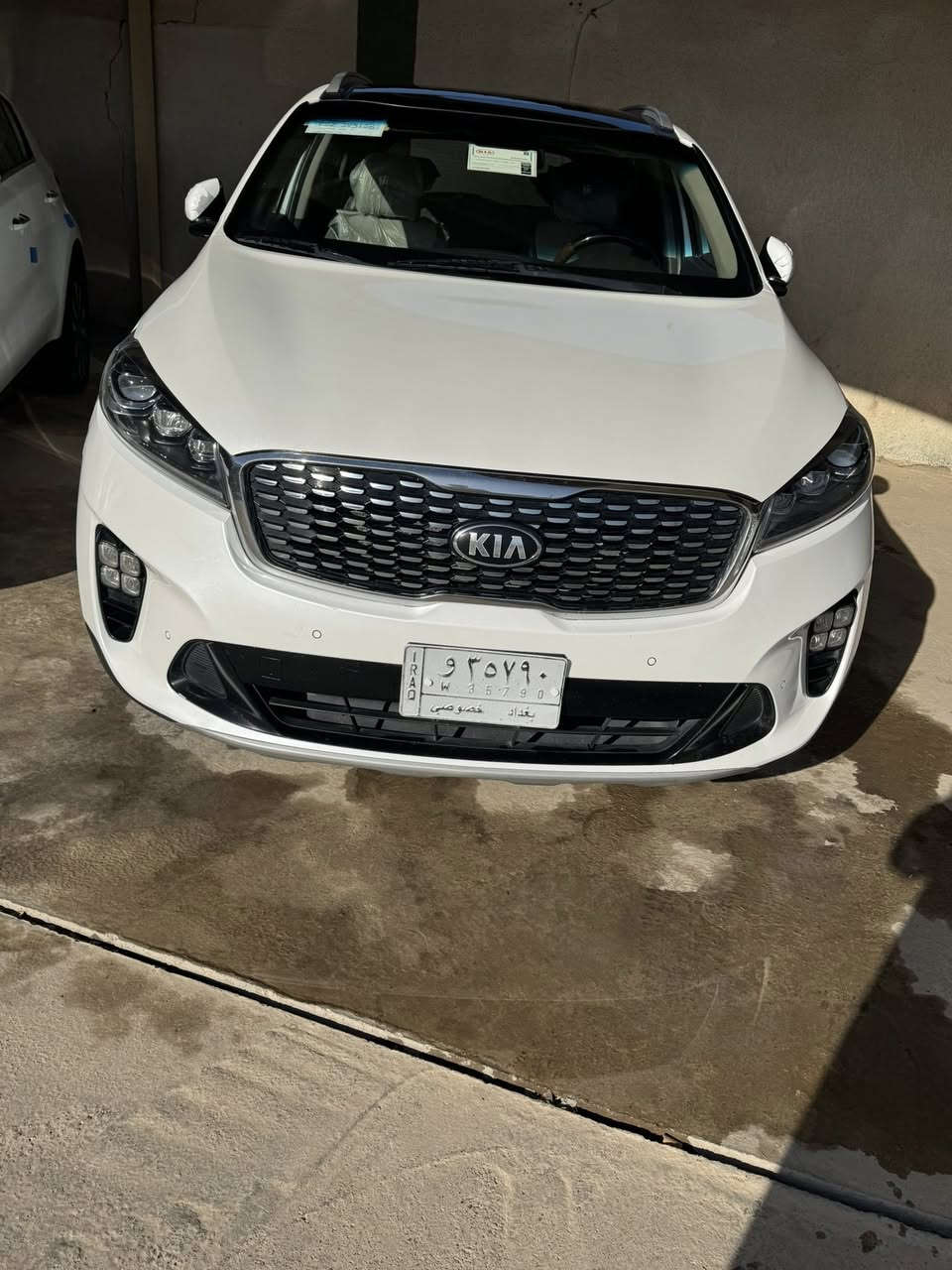 سورنتوا خليجيه محرك 6 سلندر موديل 18 بانورما مكفوله من الصبغ جلد بصمه 3 قطع تبريد باب خلفي كهرباء كشن كهرباء تخم تاير صدر تبريد كلها شرط تحويل مباشر 
الضلوعيه
***********
***********
للبيغ او مراوس حسب الرغبه
