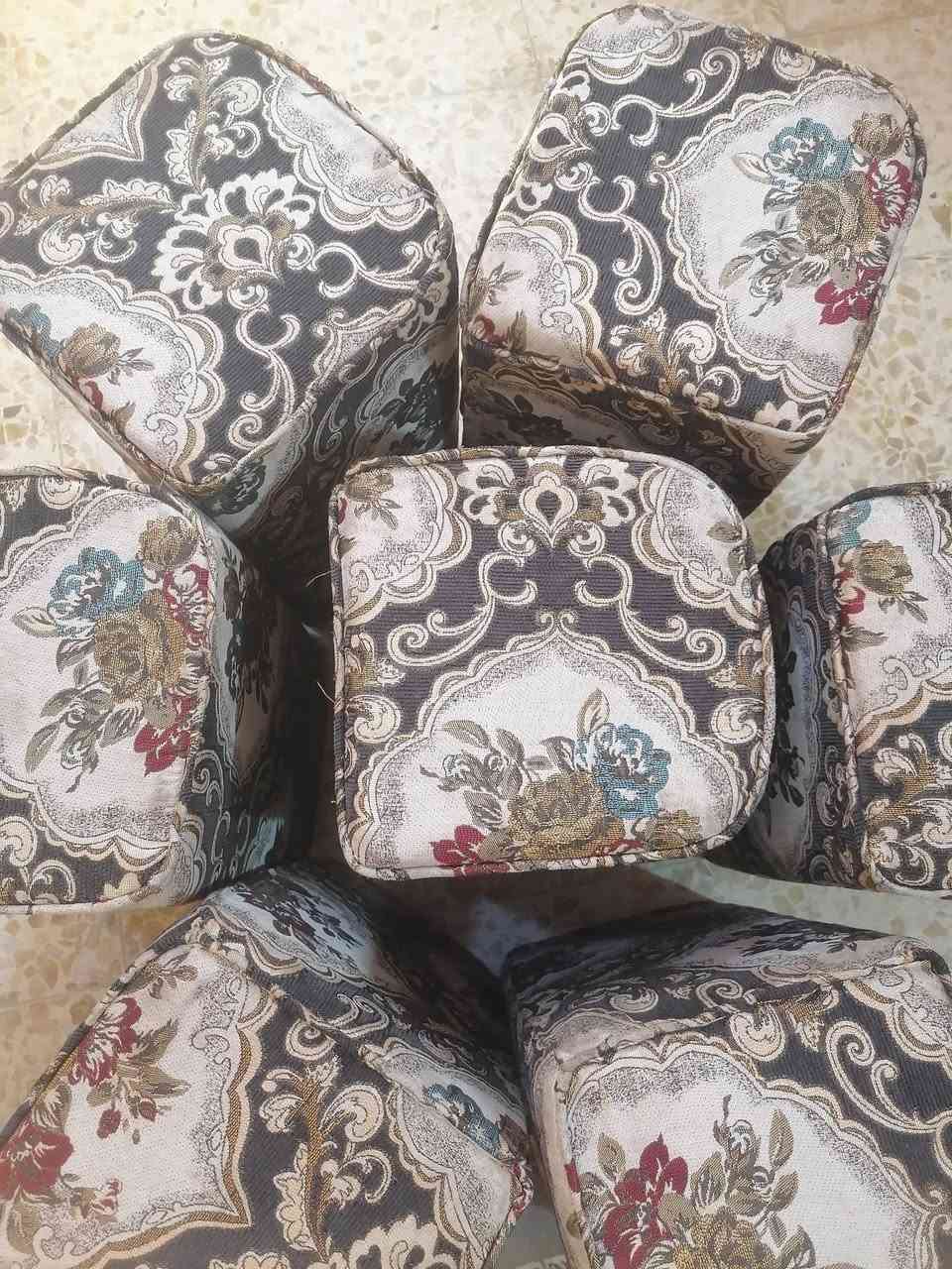 جلسه كويتي 14 متر.. 7 دوشك.. اسفنج حبيبات مضغوط.. دوشك عالي 7 سم الارتفاع... ***********... واتس
