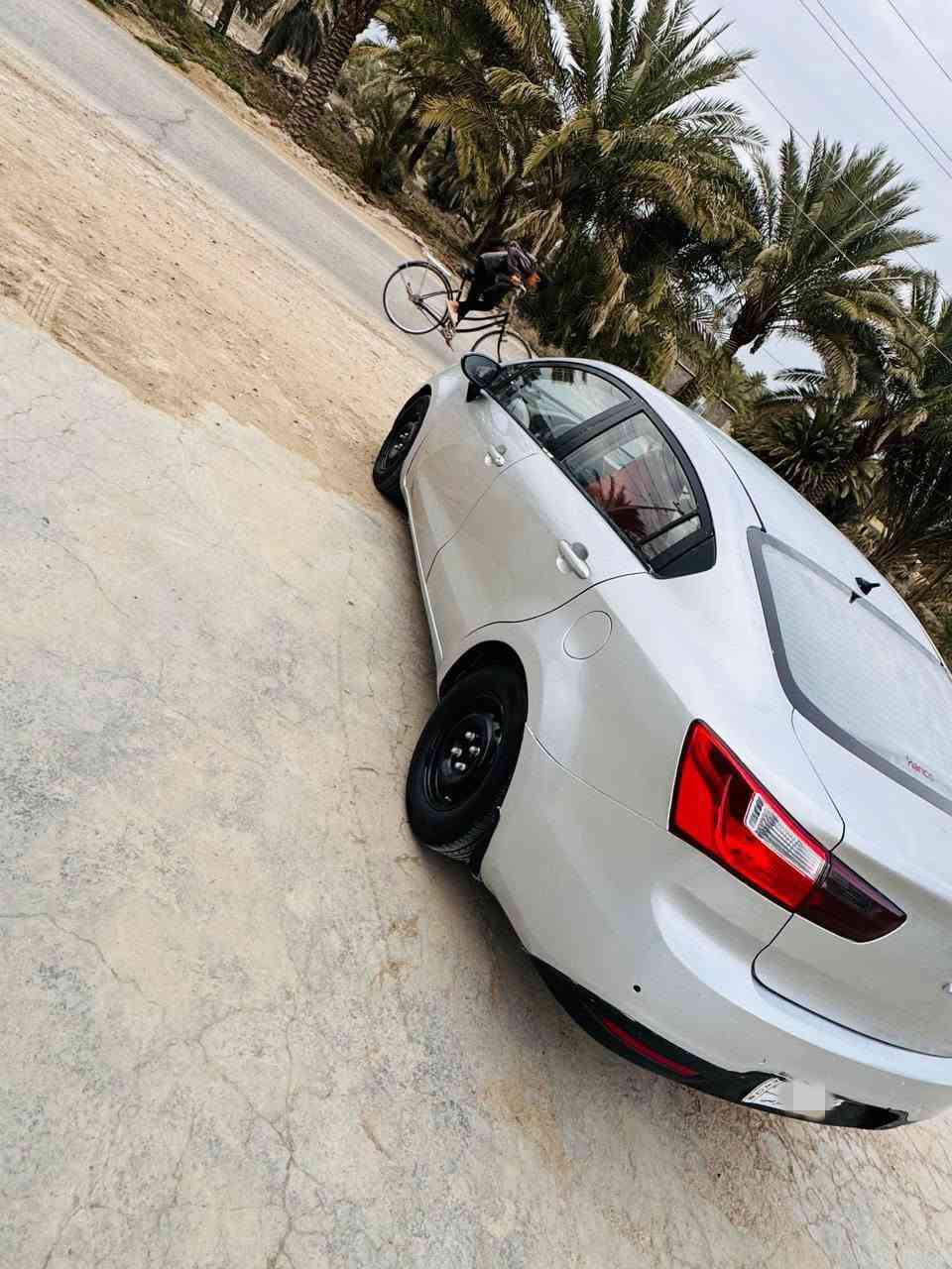 السلام عليكم 
اعيد النشر بسبب الوعود الكاذبه 
كيه ريو موديل 12 خليجي مصبوغه 
احزام جماليه  رقم مثنى تحويل ثاني 
مكينه 1600دوش حاويه قبل شهر شاده 
تبريد ثلج 
تحكم ستيرن 
مكان واسط 
 بيع ترهم  السعر 70وبيه مجال قليل
للستفسار اكثر ***********
