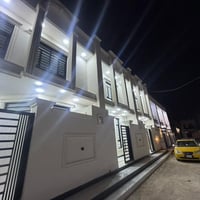 ثلاث بيوت • حجي عبد • ١١٣م