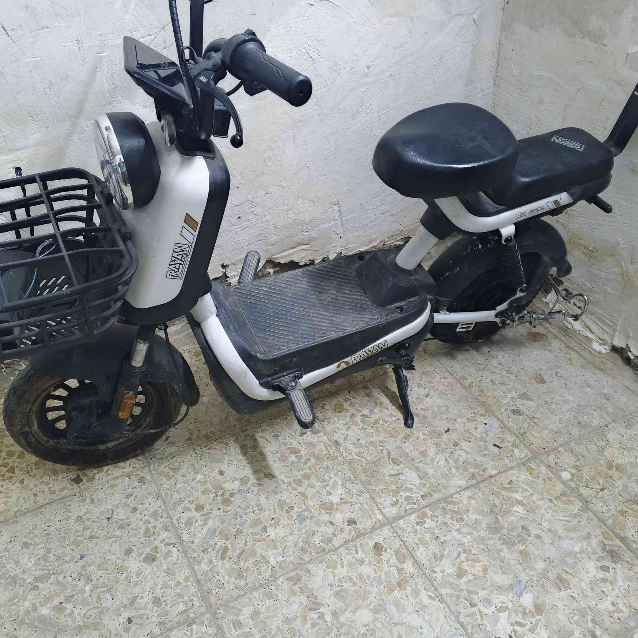 سلام عليكم دراجه شحن حجم 14بيهه عطل بصيط سعر 75بغداد شعله


**إذا كنت صاحب هذا الإعلان وتريد حذفه لأي سبب، رجاءا أرسل رسالة إلى الدعم الفني**