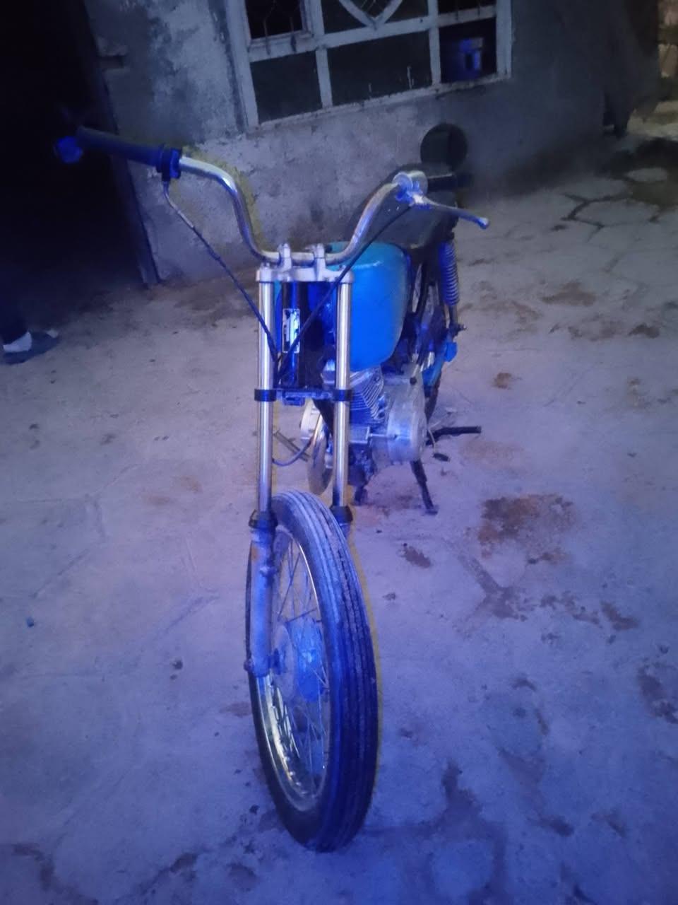 سلام عليكم دراجة للبيع موديل 23اوراق سكنر اوراق كاملة 7ورقات مكاني نجف سعرها 375وبيها مجال رقمي. ‏‪***********‬‏
