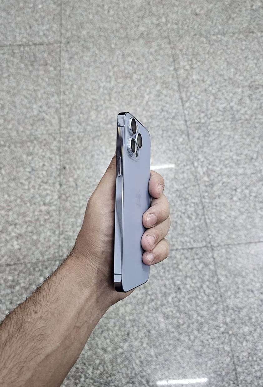 iPhone 13 Pro Max — للبيع الوحش الكاسر 🔥
256GB

🔹 اللون البحري الخرافي
🔹 نسخة الشرق الأوسط
🔹 فخامة وأداء نار
🔹 تصوير أسطوري
🔹 أقوى تجربة ألعاب وسلاسة
🔹 بطارية تخدمك طول اليوم
🔹 Face ID شغال 100%
🔹 الجهاز شغال فل بدون أي ملاحظات
🔹 تم تبديل الشاشة فقط
🔹 كل الوظائف شغالة توب
🔹 استعمال مرتب وسلس

📦 مع كارتون الجهاز والشاحن

📱 السعة: 256GB
🔋 البطارية: 78%
💰 السعر:  500


**إذا كنت صاحب هذا الإعلان وتريد حذفه لأي سبب، رجاءا أرسل رسالة إلى الدعم الفني**