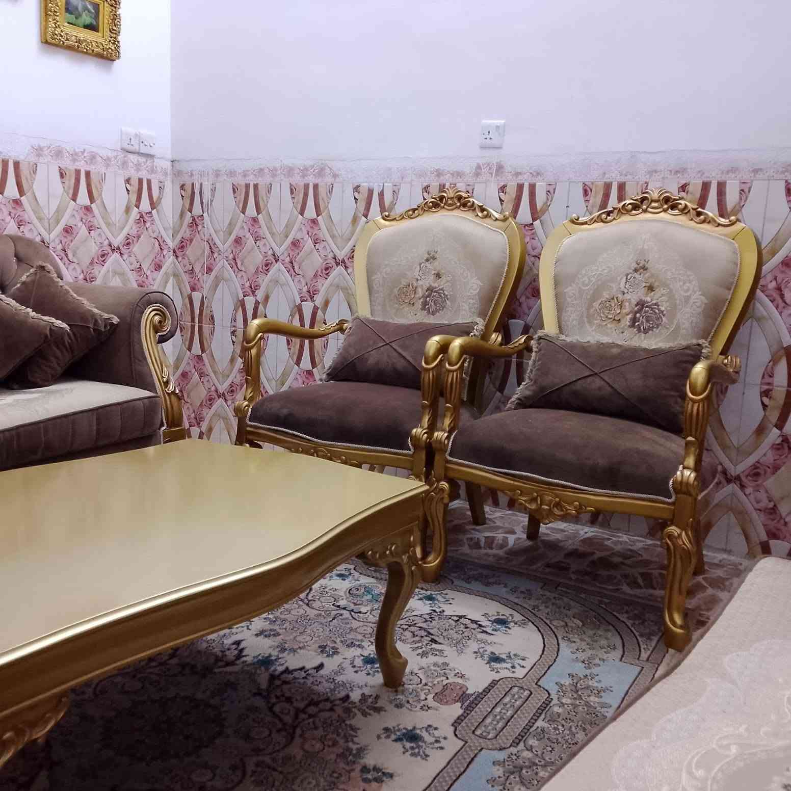 تخم زان ملكي بعدة جديد ١٠ مقاعد ٤ كراسي وقنفتين ثلاثيه ويا طبلة وسطية و  ١٤ كوشة صناعة تركية


**إذا كنت صاحب هذا الإعلان وتريد حذفه لأي سبب، رجاءا أرسل رسالة إلى الدعم الفني**