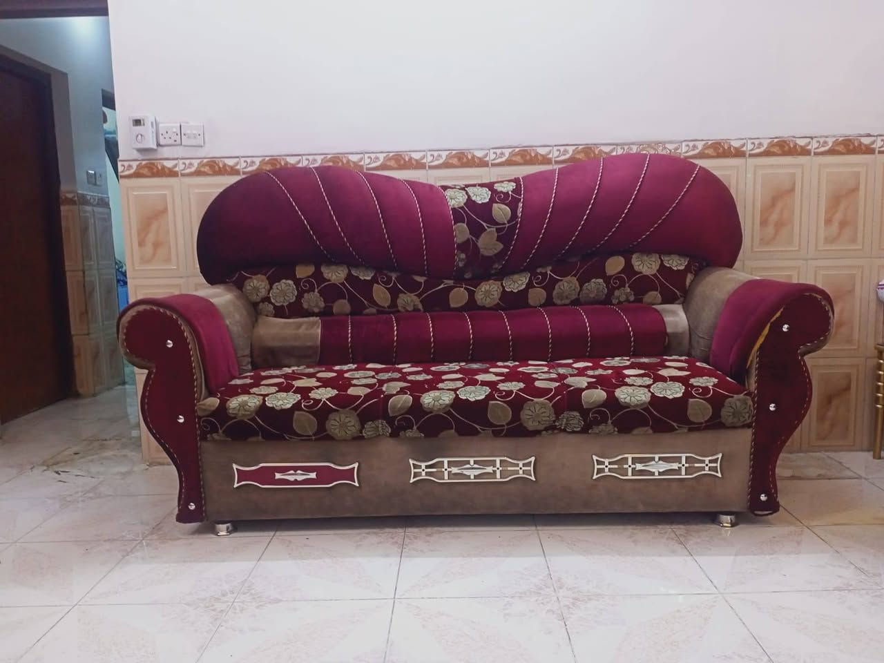 للبيع


**إذا كنت صاحب هذا الإعلان وتريد حذفه لأي سبب، رجاءا أرسل رسالة إلى الدعم الفني**