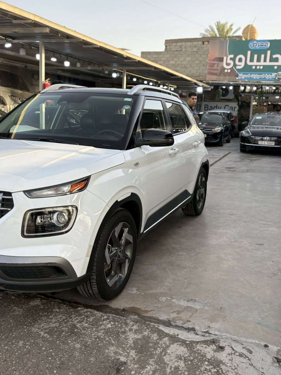 السلام عليكم
بيع مستعجل 
سياره فينو 
موديل 2023 
سياره تو كلر. بلادي 
بيها ضرر بل بنيد بارد والجاملغ فقط 
ماشيه000 76,
السعر 132$  قفل 
العنوان بغداد الجديده 
لتواصل ***********
