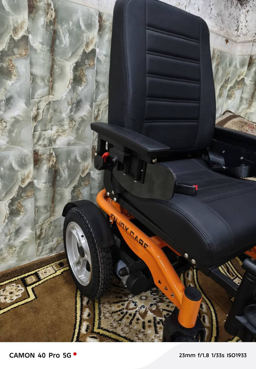 كرسي متحرك كهربائي للبيع الاتصال على الرقم***********
