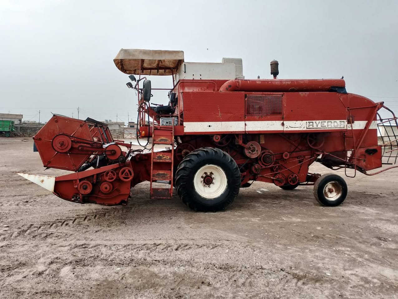 السلام عليكم موجود حاصده لافرده موديل 84 وضع شركة رقم وسنويه نينوى السعر ١٦ مليون وبي مجال الاتصال على الرقم ***********) ***********
