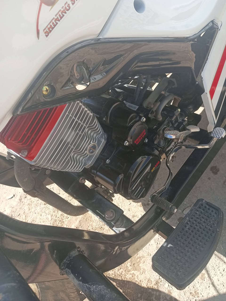 للبيع شاينك جمرة موديل 23مرقمة رقم نكليزي بغداد بعدها جديدة تخم تاير بعد ة جديد دبلات ورك محرك كلة شركة برقي ما مفتوح تجي تفحص وشوف بعينك يلة تاخذ العنوان ابو غريب شهداء تصال ***********سعر 3وربع مو شراء رجائن لا تعبني
