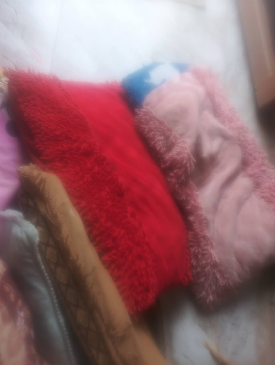 وصلت البطانيات الصييفيه واكو الثقيل على ثلاثه ونص والمخاد عله الف الوحده***********هذا والساب بيت أبو وفاء
