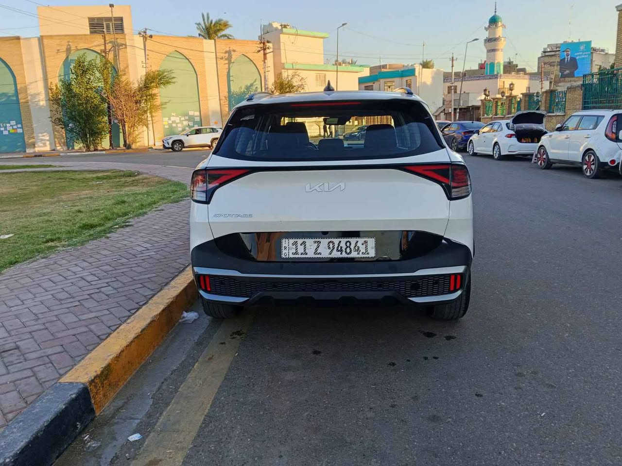 بسم الله الرحمن الرحيم...كيا سبورتج هايبرد بنزين وكهرباء موديل. 2024..فول مواصفات بانوراما بصمة تشغيل عن بعد ترحيب عن قرب تدفئة كشنات..داخل جلد كشنات كهرباء كير ماوس نيمترونك استيرن شفتات شاشة كبيرة كامرة دوارة راذارات جانبية بالمري راذار امامي تحديد مسار سياقة ذاتية وتوجد مواصفات أخرى...صور الحادث عالخاص..السعر..155.$..ورقة وبيها مجال بسيط..للإستفسار..***********..يوجد واتس اب...رجاءا رجاءا..الاتصال على الرقم اني مكلف بالنشر... بغداد, العراق
