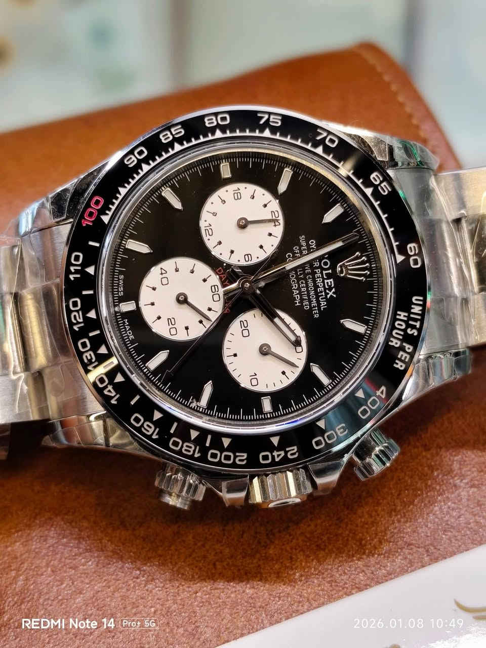 بسم اللە ماشاءاللە
ساعة(رولیکس) دیتونا 4132 اوتوماتیك و کرنوکراف 
ماکینة 47حجر 
قفل بحري
دكمة سنتر قفل بحري
سناتر شغال كامل
كامل استیل
مامستعمل
قطر 45ملم 
السلیمانیة/یوجد التوصیل/توصیل فقط داخل العراق
