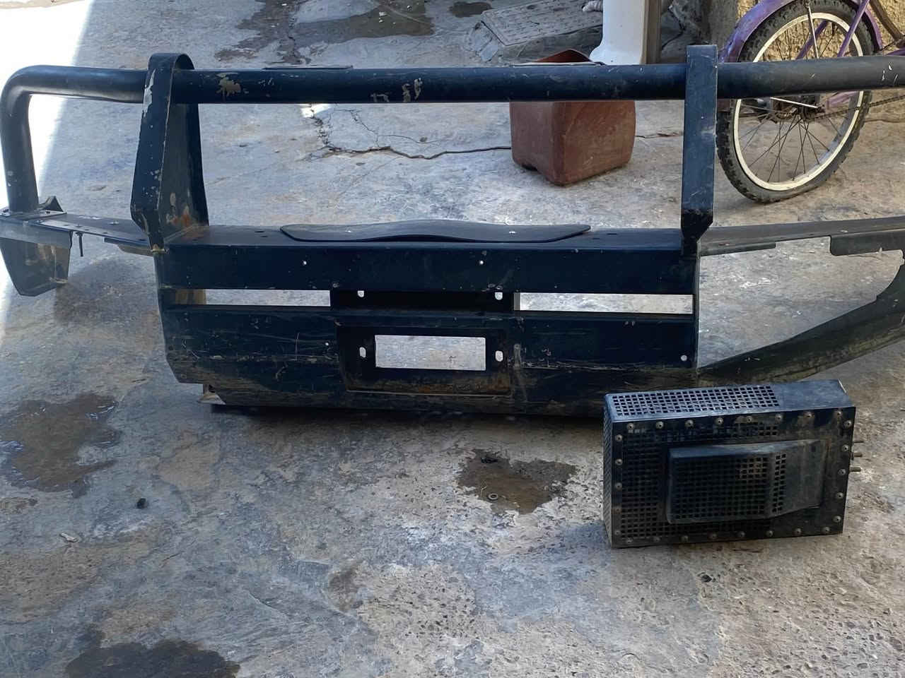 دعامية قطرية البيع مع محتوياتها  رادار صندوق  هوك سحب.  تواصل علا رقم ***********
