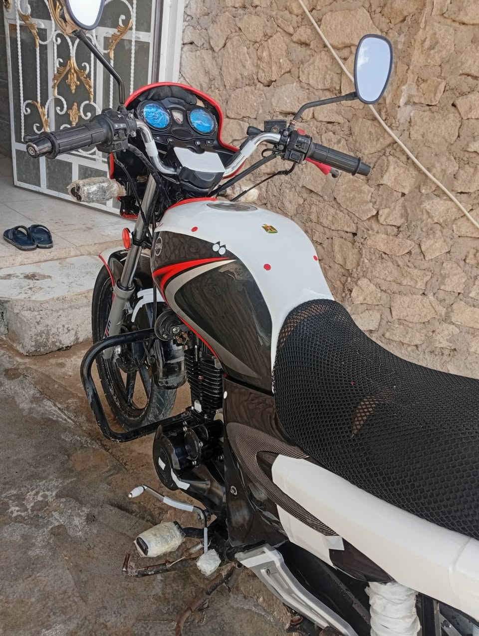 بسم الله
للبيع موطور سايم موديل 2022 ما شاء الله تبارك الرحمن تاير الشركه شرط بعده جوا مال جناي مخلص الك الفحص شرط وين ماتريد برغي نقص ذا بي مو الك .بلادي سعر خاص او اتصل *********** بي واتساب. الموشراي لايدك ليدور سوالف ويكسر سعر موديل 2022 معروف سعره بلسوك بدوون اورااق
