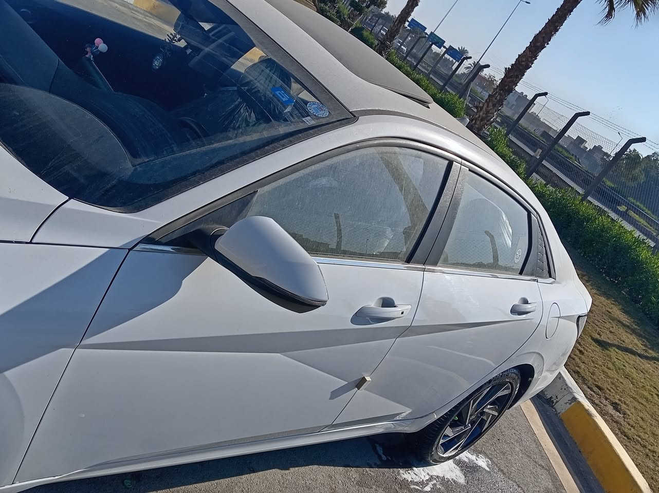 السلام عليكم للبيع فقط ٢٠٢٤ تجميع صيني ماشيه ٢٨ سياره جديده وخير من الله كله بلاديه بي هلال بارد بدون قطره صبغ سياره رقم أربيل بسمي سعر # 140 اي يوم تريد احولك هزه ما صاقطه سنويه جديده صدرها ممفتوح مكان بغداد للغزاليه *********** غير متواجد ع الفيس اتصل واني خادم
