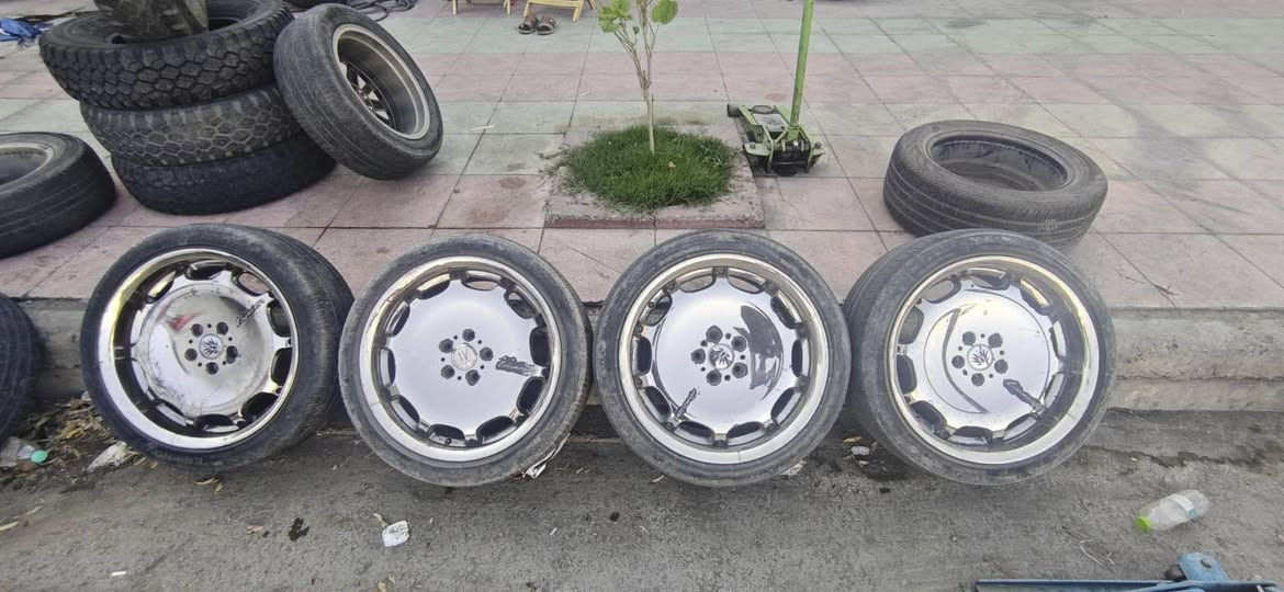 ٤ تایەو ویلی بیلادی قیاسی 19  دوو سایز 💯
لەحیم و تەقیوی بەشەرت و زەمان تەنها لە فرۆشگای شارباژێر ✅
ناونیشان سلیمانی تیرمینالی شارەزور شارەزور فرۆشگای شارباژێر 
ئامادەین بۆ گۆرینی هەموو جۆرە تایەو ویل کەپێک بە هەرزان ترین نرخ ✅
***********ژ.م 😍
