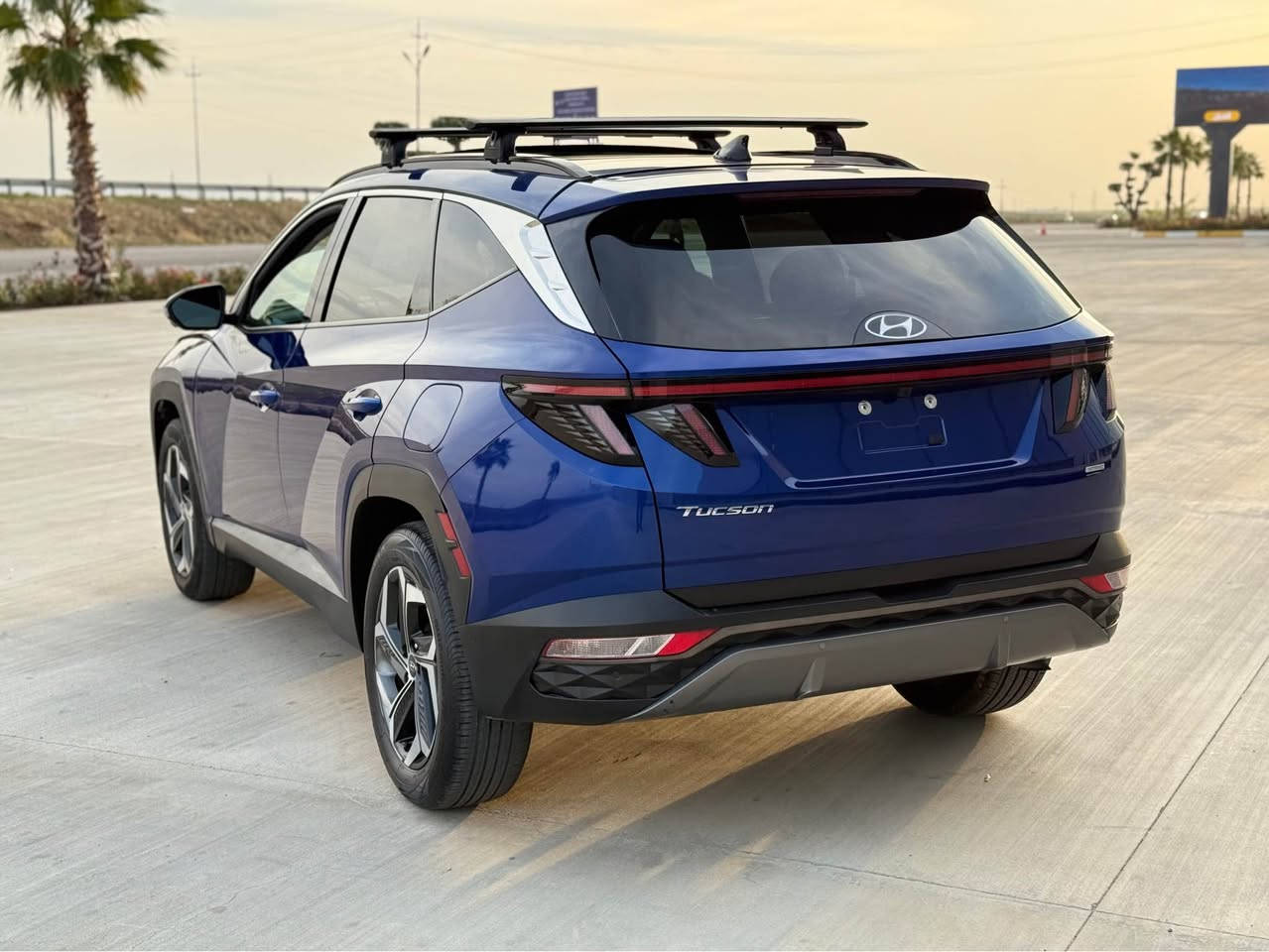 السلام عليكم 
هیوندای تكسون 2024
سعر : 185ومجال 
اللوان :نيلى 
عداد المسافه : الف
حجم المحرك : 2.5L (4.سلندر )
ملاحظه : چاملغ و حافه البوند صبغ بدون نقطه دواخل

ارباگ سستم بلادى شرط فحص 
حادث خفيف بدون دواخل ✅
رقم شاصى 5NMJECDE6RH316948

فول فول مواصفات 1/1

فتحة سقف بانورما
دةبل اكسل 𝟒𝐱𝟒
تتقدم وترجع بريمونت✅
كيج الكــــتروني 
انــــارة دشبول
بصمة ابواب
بصمة تشغيل 
تشغيل عن بعد (𝐑𝐄𝐌𝐎𝐓𝐄 𝐒𝐓𝐀𝐑𝐓)
شاحن هاتف لاسلكي
شاشة دشبول ديجيتال
سماعات هارمان كاردن عدد 16
عداد كاميرات 6 ستة
كاميرا 360
كاميرا امامي
كاميرا جانبي
كاميرا خلفي
شفتات استيرن
هاند بريك بصمة
اوتو بارك (𝐀𝐔𝐓𝐎 𝐏𝐀𝐑𝐊)
اوتو هولد (𝐀𝐔𝐓𝐎 𝐇𝐎𝐋𝐃)
اوتو ستارت (𝐀𝐔𝐓𝐎 𝐒𝐓𝐀𝐑𝐓)
اوتو ستوب (𝐀𝐔𝐓𝐎 𝐒𝐓𝐎𝐏)
رادار 360
رادار امامي (تحديد مسار)
رادار جانبي  (نقاط عمياء)
رادار خلفي (التحذير من الاصطدام)
حساسات 360
حساسات امامي
حساسات جانبي 
حساسات خلفي
نظام (𝐒𝐌𝐀𝐑𝐓)
نظام (𝐒𝐏𝐎𝐑𝐓)
نظام (𝐂𝐎𝐌𝐅𝐎𝐑)
نطام (𝐄𝐂𝐎)
نظام(𝐒𝐍𝐎𝐖)
كشنات جلد 
جميع كشنات كهربائي
كشنات خزن+ميموري 
كشنات تبريد امامي 
كشنات هيتر  امامي وخلفي
تحكمات استيرن
استيرن هيتر
تبريد لمس
تبريد مركزي 
صندوق شفط كهربائي 
لايتات (𝐋𝐄𝐃) لید عدسة زينون 
بكلايتات (𝐋𝐄𝐃) لید
 ويل كروم 

تفاصيل اكثر الاتصال علی ارقام التاليه  

‏ WhatsApp - Vibir
“
☎️ ***********

عنوان📍عقره اكر, نينوى
