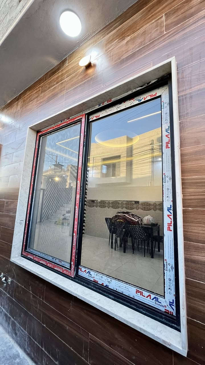 تم الإنجاز دارسي حي الفلاح
شبابيك المنيوم سلايت 4 خط قنبورة تركي المنشأ
وشبابيك بلاستك قرص ابيض تركي 
وابواب المنيوم جي 60 تركي
وابواب PVC تركي ابيض
للتواصل مراسلة الصفحة أو الاتصال على الأرقام التاليه 
***********
***********
موصل صناعة الكرامة باب وشباك
