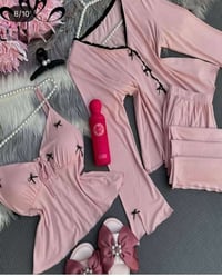 بيجامة • مريحة • ناعمة