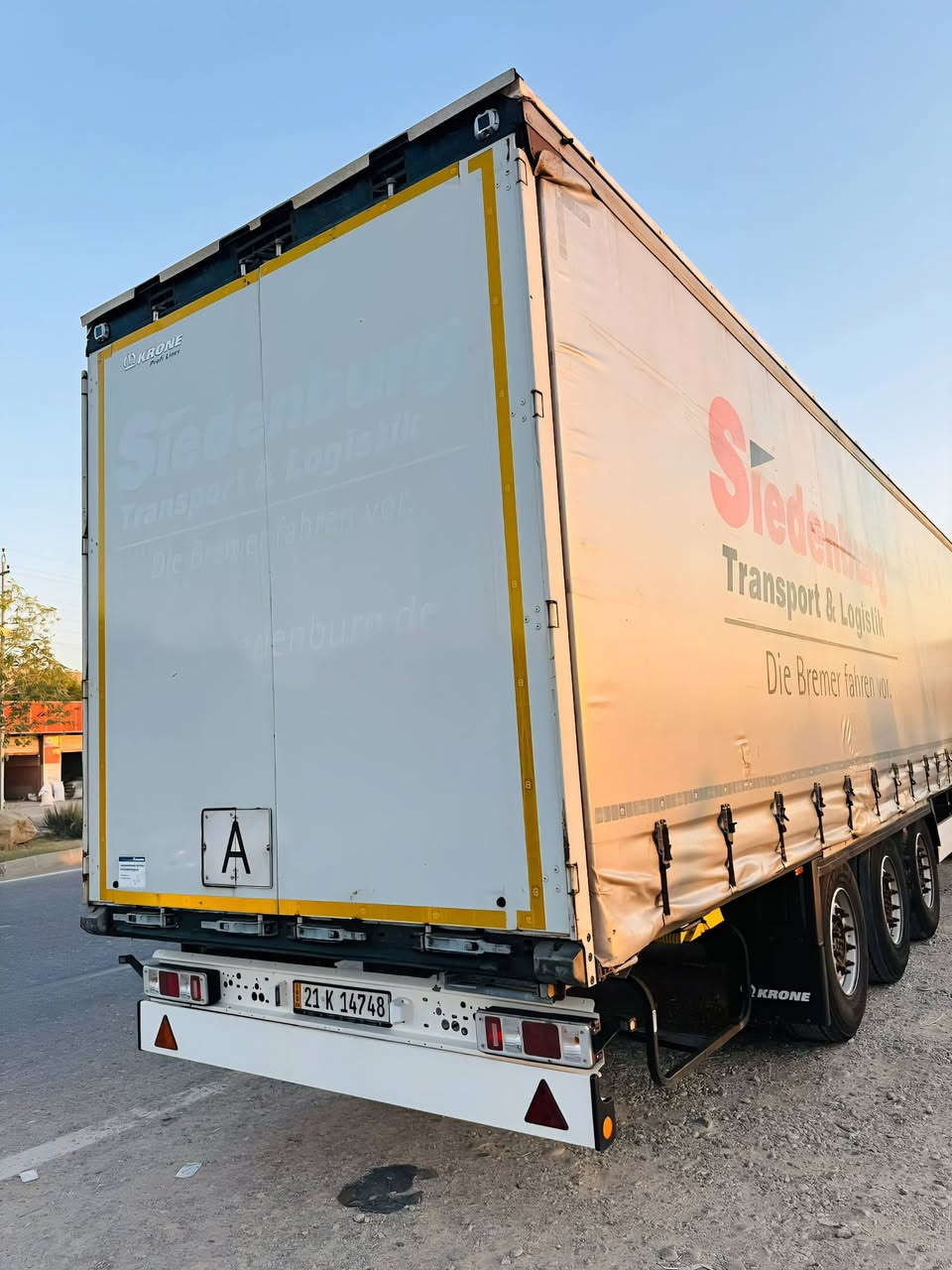 سلام عليكم
مان 2016حجم 440 مرغوب
كير اوتوماتيك و هاف3 طلقات 
القمارة وسط فول مواصفات
تخم تاير برجستون جديدو باتري جديد 
العربانة كرون الماني 2016 سحال بلادي
رقم السليمانية بسمي حتى 2030
سعر 375 ورقة بية مجال 
***********
