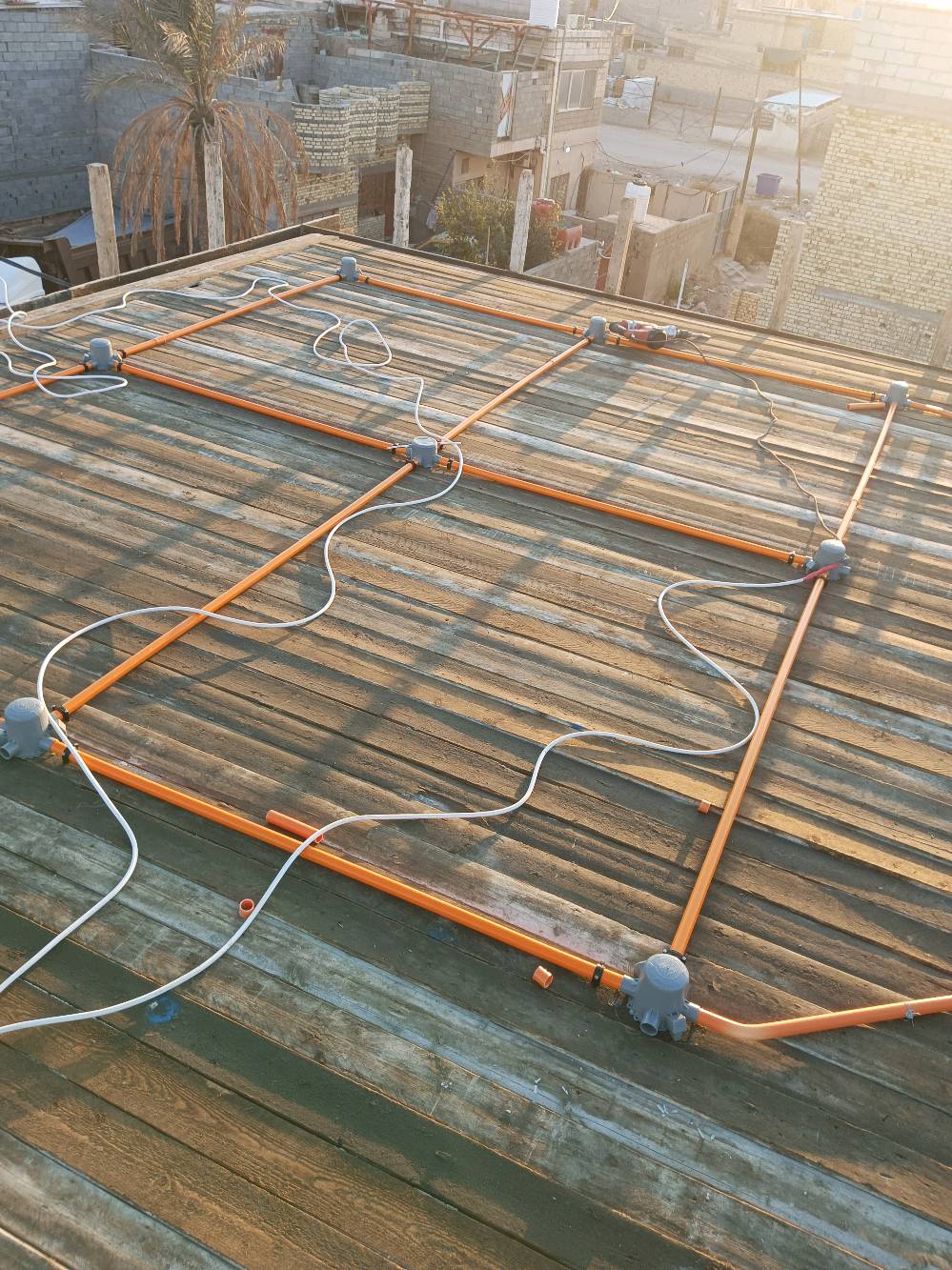 السلام عليكم...كادر كهرباء متفرق للعمل في جميع مناطق البصرة نشر شبكات وتنزيل بايب بوكس وتسليك وربط اناره وجميع ما يخص الكهرباء وباسعار مميزة للاتصال ***********واتساب او اتصال متوفر