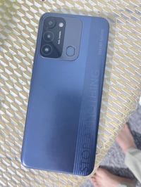 Tecno Spark 8c للبيع السعر 75 بي كسر بسيط للاستفسار 07803079778