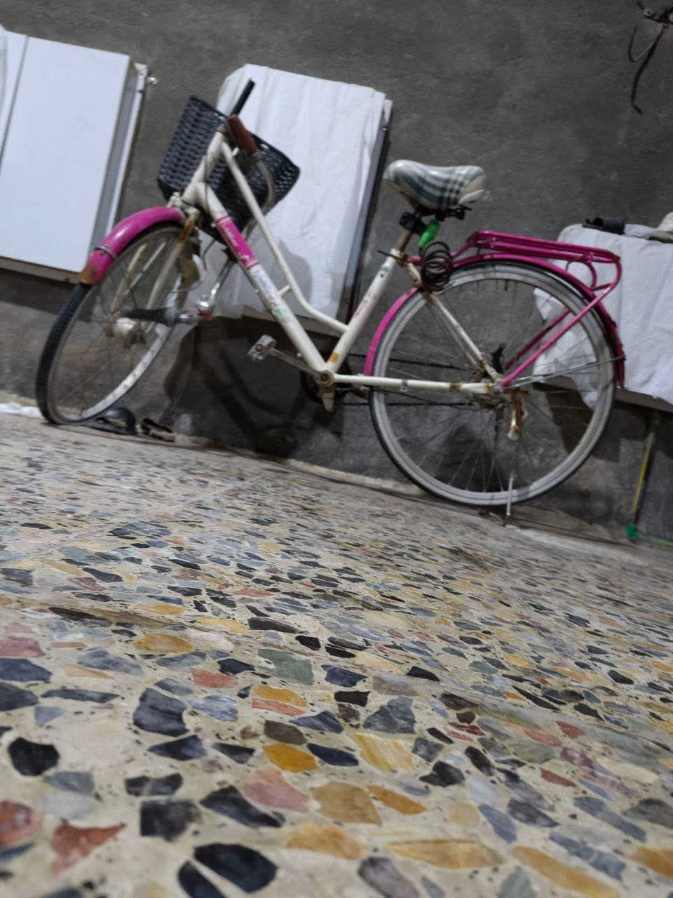 غراض للبيع بسعر مناسب ***********
