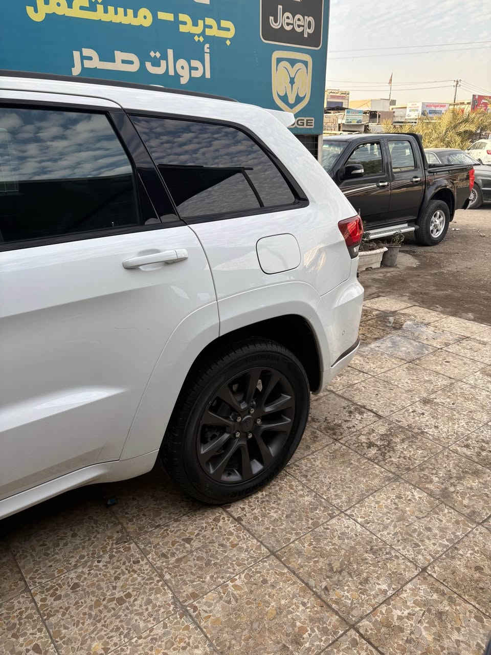 جيب اوفرلاند موديل 2019 محرك 3.6 فول مواصفات فورويل بانوراما جگات رادار كل الاتجاهات مري قلاب تعتيم للضوء نقطة عمياء تحديد مسار وبيها هواي مواصفات
السياره بدون ايرباك بدون دواخل حادث  تبديل تلث قطع بابين يمين وجنطة نفس اللون الصبغ بالجاملغ الخلفي اليمين وقليل بالأيسر الخلفي السيارة ماشية ٥٦٠٠٠ كيلو المحرك والگير على البلاد مامفتوح السيارة نظيفة جدا للبيع فقط ***********
بغداد السيدية
رقم الشاصي 1C4RJFCGXKC642548 بغداد, العراق
