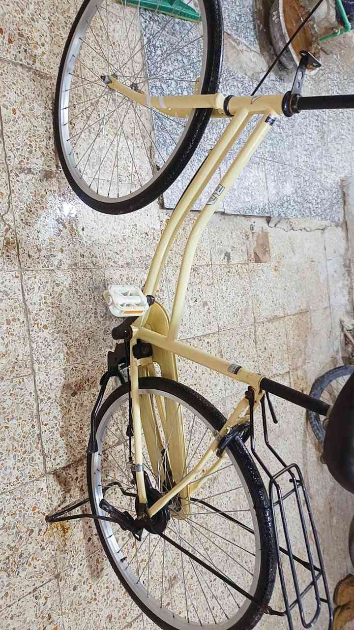 سلام عليكم شباب هاذا بايسكل رايده 120 نضيف  مكاني بصره تنومة ليريد يراسلني يجي خاص


**إذا كنت صاحب هذا الإعلان وتريد حذفه لأي سبب، رجاءا أرسل رسالة إلى الدعم الفني**