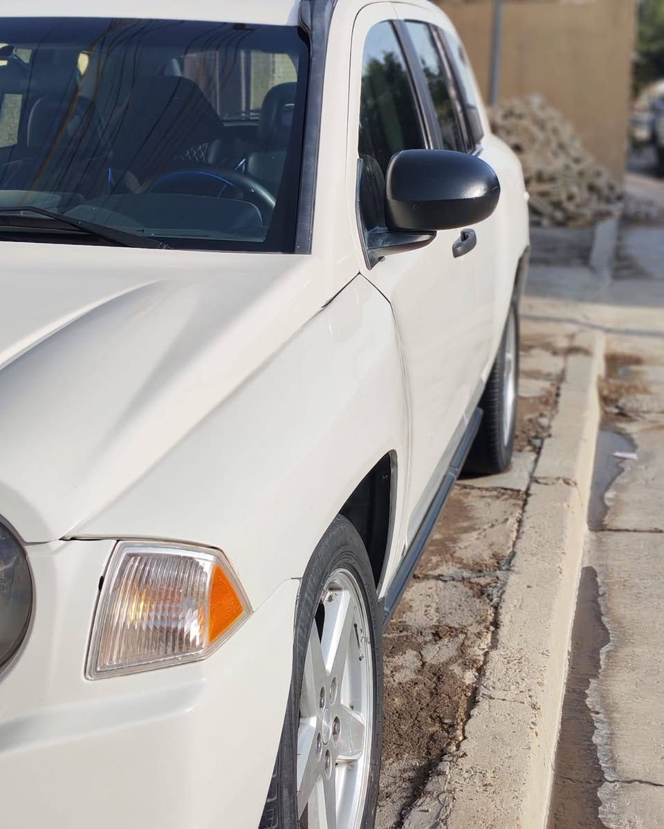 سلام عليكم
للبيع جيب كومبارس وارد امريكي
موديل 2007
رقم بغداد بسمي انكليزي
مكينه حجم اربعه سلندر 2400
حادث من امريكيه وجاملغ ايمن فقط
بيه قطع صبغ ابيع احزام
السعر 70 وبيه مجال
مكاني بغداد الدوره
*********** بي واتس اب
