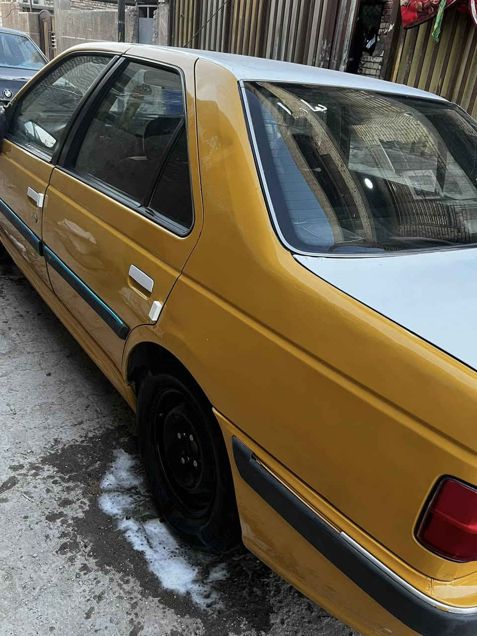 بيجو بارص 2013 كير مكينة مكفولات 
صدر جديد 
بيها كلج ذكي يعني انسه تعب الكلج
مصفره هيئه وغرامات 
سياره جاهزه ومابيها كلشي كبل بوجهك للشارع
بيها صبغ جاملغ امامي ايمن
مكاني الدورة ابو دشير 
السعر 36
‭0774 519 1517‬
