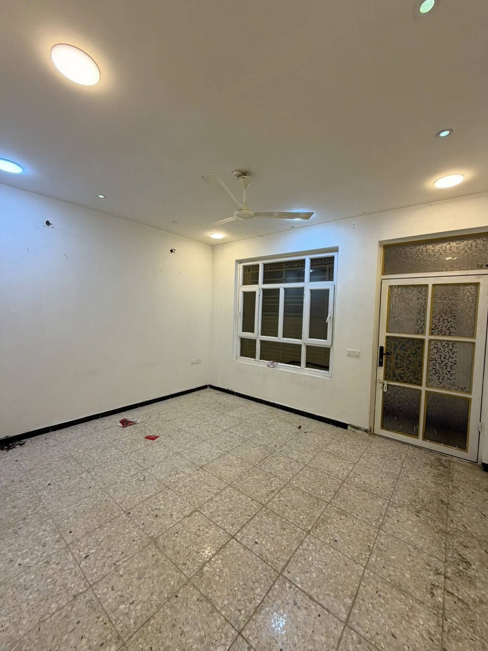 🏡 بيت للإيجار في زيونة / 716
🔹 يحتوي على:
✅ 3 غرف نوم
✅ صالة واسعة
✅ مطبخ مؤثث
✅ 2 حمام
✅ سبالت جاهزة

📍 موقع مميز ومناسب للعائلة

📞 للتواصل والاستفسار (واتساب فقط):
***********
