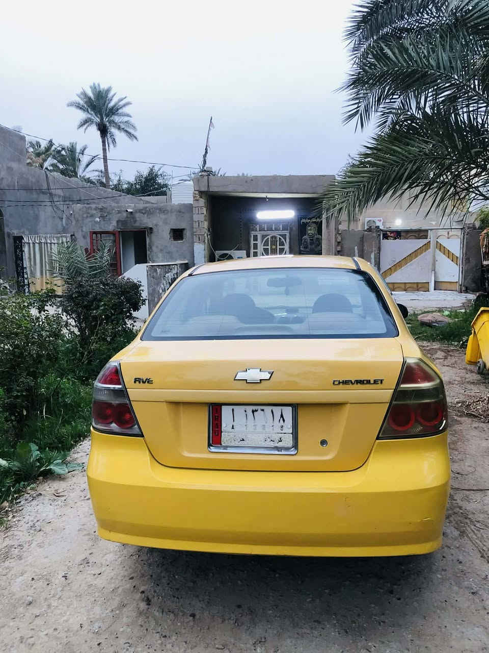 سلام عليكم ورحمة الله وبركاتة.  
افيو صفره كما موضح في الصوره 
2011خليجي  مفتوح  .السياره 🚗
بيه جمالغ امامي  الإتصال على الأرقام 
‏‪0785 255 4777‬‏
الاستفسار اكثر اتصل على الرقم 
مكان النجف الاشرف  الكوفه  منطقه  البو حداري  . قرب المعهد التقني  . قرب بانزين خانه  ااساقي
