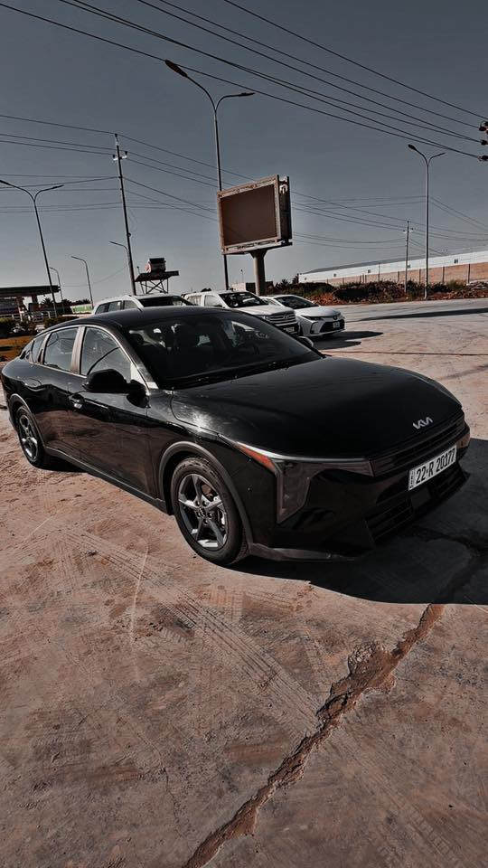 Ki k4 وارد امريكي 
مكينه 2000 موديل24 
بصمه 
شاشه متصله 
رادار امامي 
تشغيل عن بعد 
سايد بريك بصمه 
ماشيه16,000
حادث بس بنيد من امريكا 
***********
