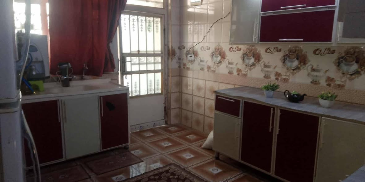 البيت للبيع طابو زراعي 150 متر ركن حي الامين الاول قرب شارع الملعب شهيد جمال سعر على الاتصال ***********
