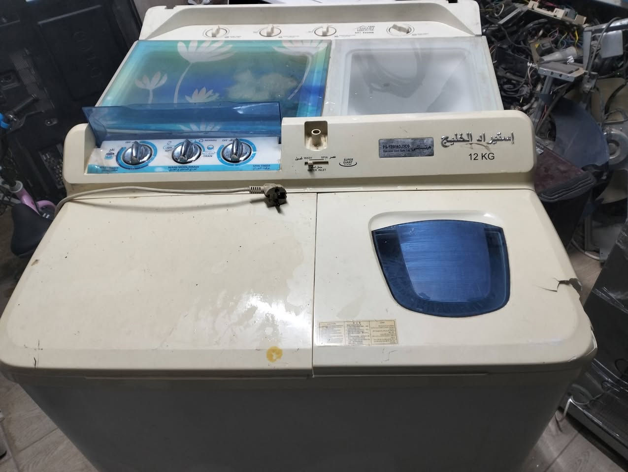 #للبيع
مايكرويف+سبلت شغال،+محضرة قهوة
غسالات حوضين
العنوان كركوك 
شراي راسلنة خاص وتدلل


**إذا كنت صاحب هذا الإعلان وتريد حذفه لأي سبب، رجاءا أرسل رسالة إلى الدعم الفني**