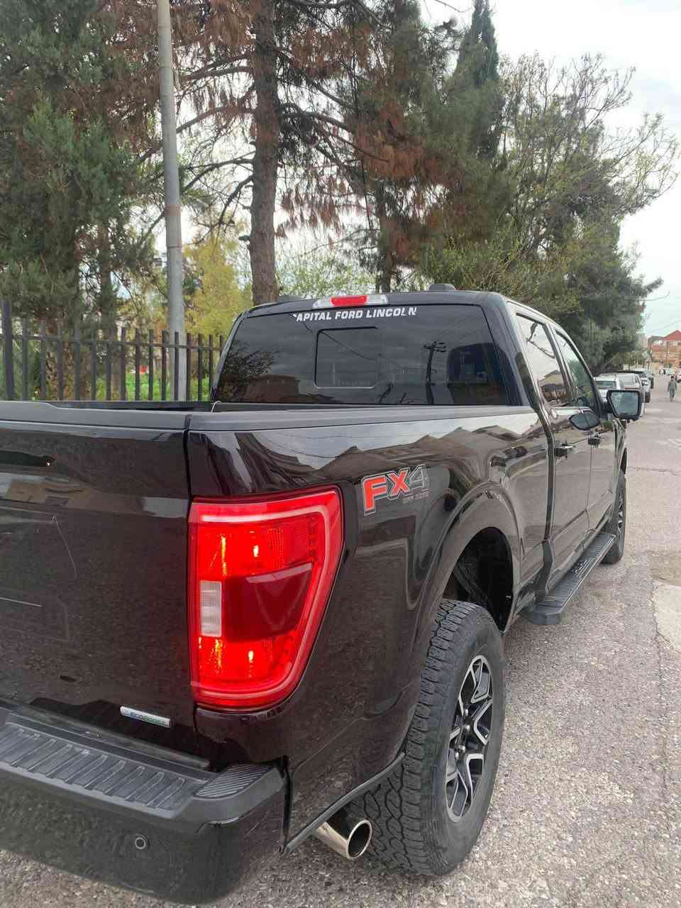 کــــــوردی ،،،،،،،
. فرۆشتن و گۆڕینەوە

. فـــــۆرد F 150
. مـــــۆدیل / 2023 
. مەکینە : V6 _3500 تۆڕبۆ 
. ژمارە کاتی شـــــــکاو 
. ڕۆیشتن : 73,000 km 
. مواسفات : XLT دبل ئەکسل 
. سبوغ : ڕوبعەک چاملغی پشتی 
. بێ ناو گرتن ، بێ ئێڕبــــــــاگ 

. نــــــــرخ ( ٢٥٠ $ ) معاملە 

. ناونیشان هەولێر ئازادی 

________________________

عربي : 
بیع و مراوسة حسب قناعة 

. فــــورد اف Ford F 150 
. مــــــــودیل / ٢٠٢٣ 
. محرك / V6_3500 تیربو 
. ماشي فقط ( 73,000 km ) 
. بدون رقم ، رقم کاتي 
. مواصفات / XLT فور ویل 
. صبغ / ربع جاملغ خلفي 
. باقي مكفول ، بدون دواخل 
. ایرباكات علی وضع الشركة 

. ســـــــعر ( ۲٥۰ $ ) بها مجال 

. عنوان اربیل ٲزادی أربيل, العراق


**إذا كنت صاحب هذا الإعلان وتريد حذفه لأي سبب، رجاءا أرسل رسالة إلى الدعم الفني**