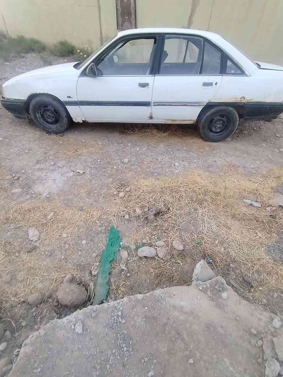 اوبل اوميكا  للبيع موديل 1988 كير عادي شرط التحويل سنوية لل 27  رقم دولي السعر 15
رقم الموبايل ***********
