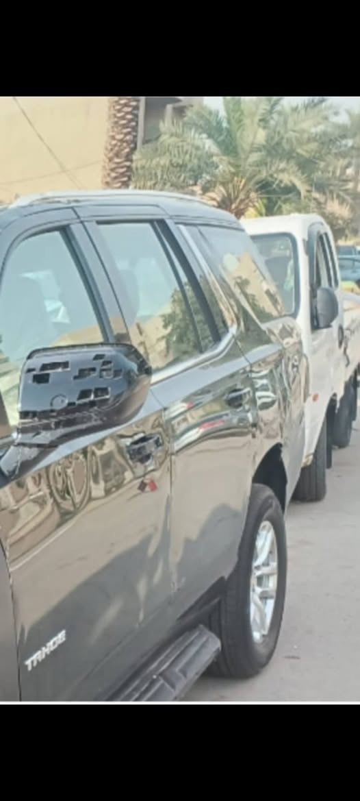 يالله تاهو خليجي 23  LS اسود ماشيه  49m   بيه طخات بسيطه  ناشرهن صوره   مصبوغ صفحتين درجه أوله  ناشره سونار بغداد بسمي السعر 395  ناشر كل تفاصيل فقط تصال  ***********
