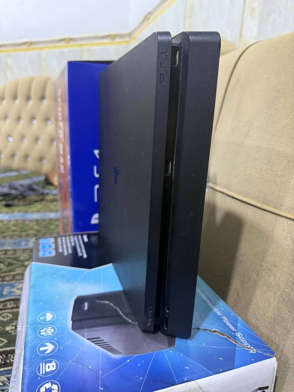 للبيع. بلي فور سلم مهكر
الجهاز  مكفول وجديد ما مفتوح ٢جوستك 
يوليو اس ٨٥٠جديد ما مستخدم 
الجهاز بي العاب هواي ومعروف المهكر فيفا ٢٦و 
بيس٢١ وهواي العاب 
مكاني بابل حله. 
الرقم ***********
الجهاز شرط الضمان
