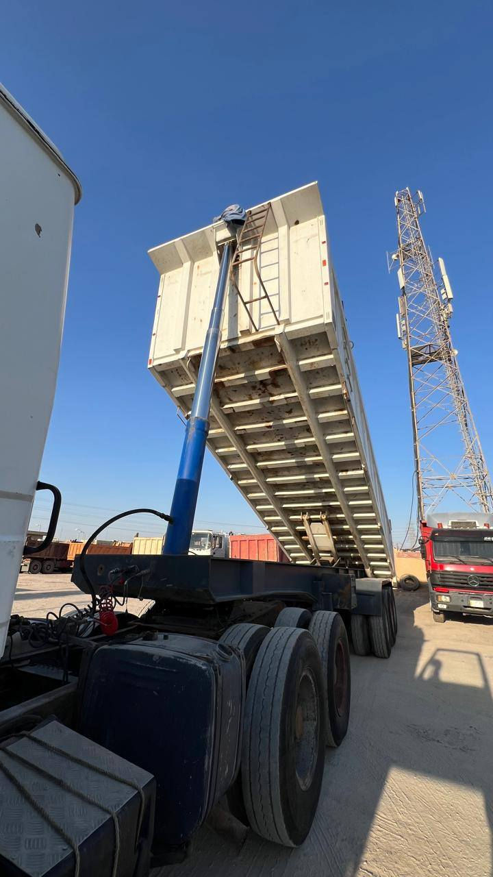 سلام عليكم عربانه لبيع ٢٠٠٧ ذرعه ٥٠ متر مع تعلاوه عربانه كلهه المانيه مكفوله كفاله عامه تخم تاير ونج جديد دناكير ١٦ ألماني برماخ ويل المانيه بيم جبر أوراقهه موجوده عربانه جاهزه لعمل سعر ١٥٠ وبيهه مجال الشراي *********** مكانهه سماوه خفيفه مل كبان
