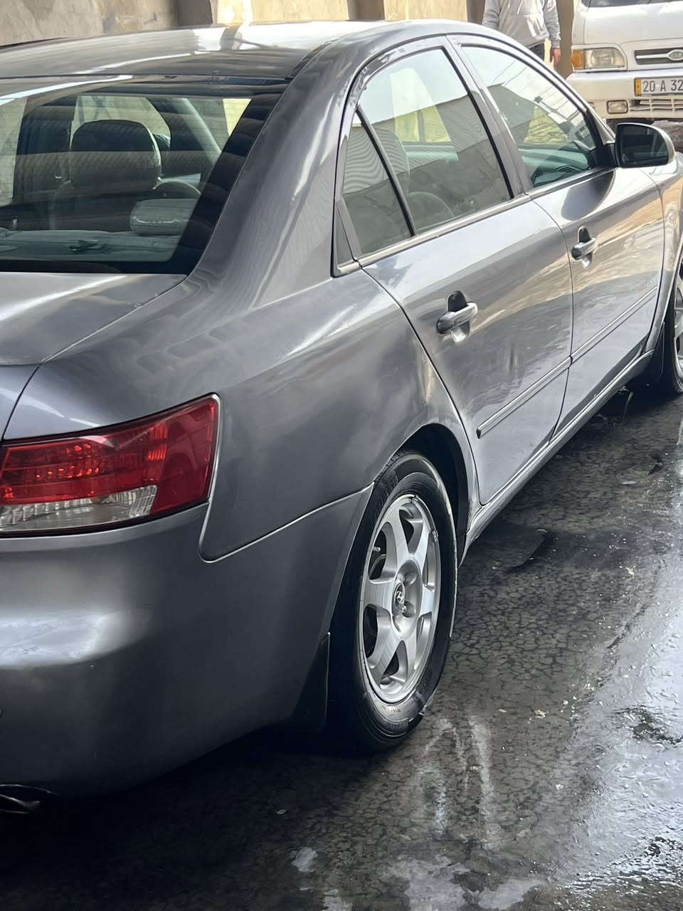 السلام عليكم للبيع سوناتا مديل 2007 سياره مصبوغه 
جماليه رقم بغداد مكينه 6 سلندر تبريد شغال سياره حلوه 
السعر(85) $ وبيه مجال رقم الهاتف *********** مكان سياره بغداد
