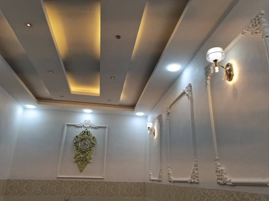متواجد دور سكنيه في منطقه يارمجه الشرقيه دار للبيع 100 متر مربع و100 متر باص البيت فول فول شرطه تحويل وسنه 26 مباشر 

***********
***********
