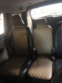 كيا سيدونا للبيع السيارة نضيفه من بره وجوه كما موضحه بل صوره  المواصفا...