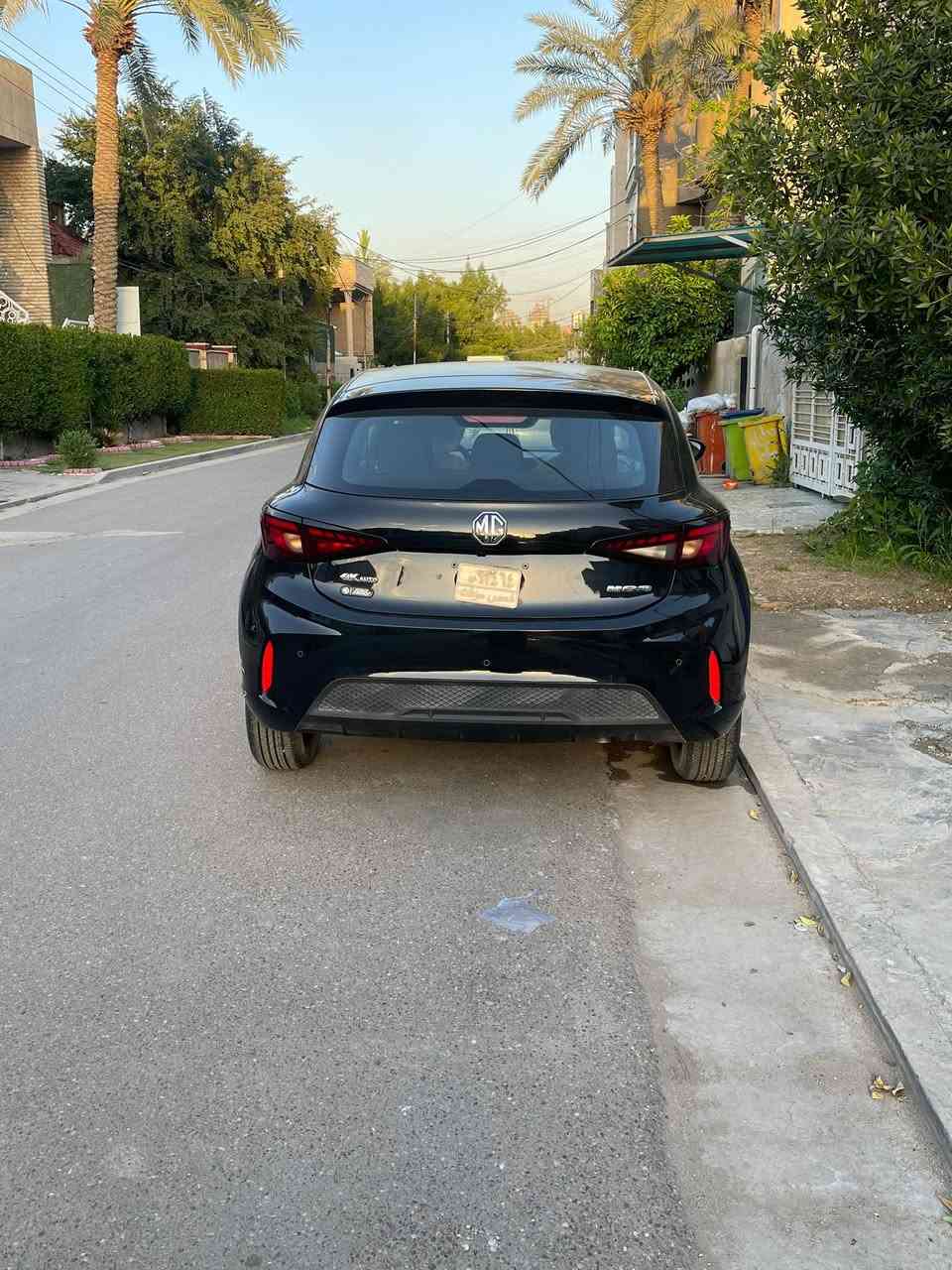 بيع: MG3 موديل 2024 - ماشية 13 كم (زيرو) - ضمان 6 سنوات
أهم المواصفات:
• المسافة المقطوعة: 13 كم فقط (عداد صفر).
• اللون: أسود الملكي.
• المواصفات التقنية: محرك 1.5L، كاميرا خلفية، حساسات، شاشة لمس، تحكم ستيرن، ضمان الوكيل (شركة المنصور) لمدة 6 سنوات.
• اللوحة: بدون لوحة (الأوراق جاهزة).
ملاحظة هامة: السيارة جديدة تماماً من الداخل، وبدي ومحرك بحالة الوكالة، باستثناء خفوس وحكوكات خفيفة في الدعامية الخلفية (كما موضح في الصور) نتيجة تخزين أو احتكاك بسيط. السيارة مكفولة من أي ضرر قوي أو تأثير على الشاسيه أو الضمان. 
الأستفسار .. ***********
السعر 97
