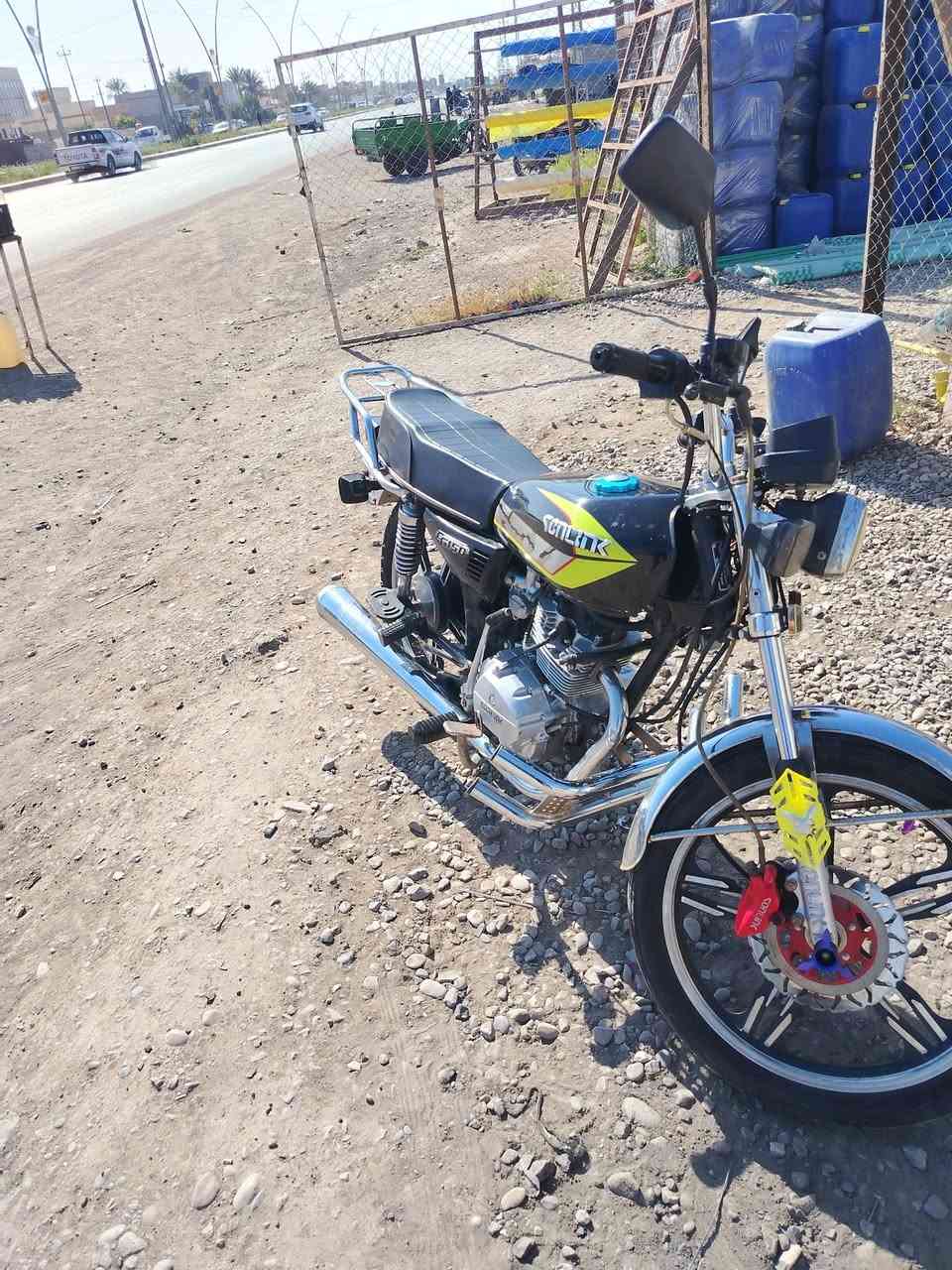 سلام عليكم دراجه سيفان موديل 23 مراوس بتايكر أو سيفان.. حسبت القناعه.. المكان دياله شهربان ***********
