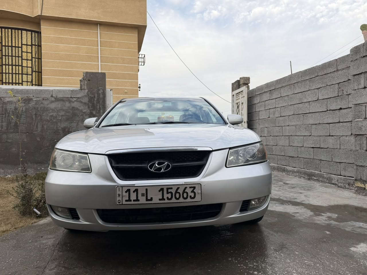 سوناتا ٢٠٠٦ محرك أربعة سلندر وارد ضررها جنطة حوض وجاملغات خلفية ومصلحات. مصبوغة عام اثر جراد . بجم مكفول.بغداد رقم جديد باسمي السنوية لل٢٠٢٩
محرك وكير مكفولات 
تدفئة تبريد . منظومة تبريد شديتها ٥٥٠ ألف 
كهربائيات مكفولة من الدعامية للدعامية على وضع الشركة
تخم تاير نكسون ياباني شاده قبل كم شهر
باتري كوري اصلي شديته جديد ب٩٥ 
ويل كب جديد
ارضية جلد
شاشة وكاميرا اصلي
تخم أذن محرك عدد ٤ اصلي شديتهم قبل ٢٠ يوم
لايتات وبلاجكتورات كله تبديل جديد بيها لايت فول
منظومة بانزين كله جديد
منظومة ماء جديد جوينات وماء اخضر اصلي وولف حماوة كوري
دهن وفلتر مبدل جديد اصلي B7
ناعمة جدا بالمشي وبالعافية على الي ياخذها مايتعب
السعر ٩٠ وبيها مجال بسيط
مكاني بغداد أبوغريب 
***********
