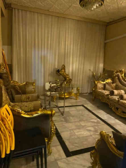 بيت للبيع ١٤٥ متر واجهه ٧ وربع ونزال ٢٠ طابقين بناء ٢٠٢١
كراج سيارة مدخلين صاله ومطبخ وهول وحمام وغرفه ومنور 
طابق ثاني غرفتين وحمام وبلكونه وبيتونه وسطح 
خدمات ماء كهرباء مجاري تبليط 
الموقع الغزالية شارع المشجر مربع المسيح 
للاستفسار مكتب الطائي للعقار *********** شارع المشجر
